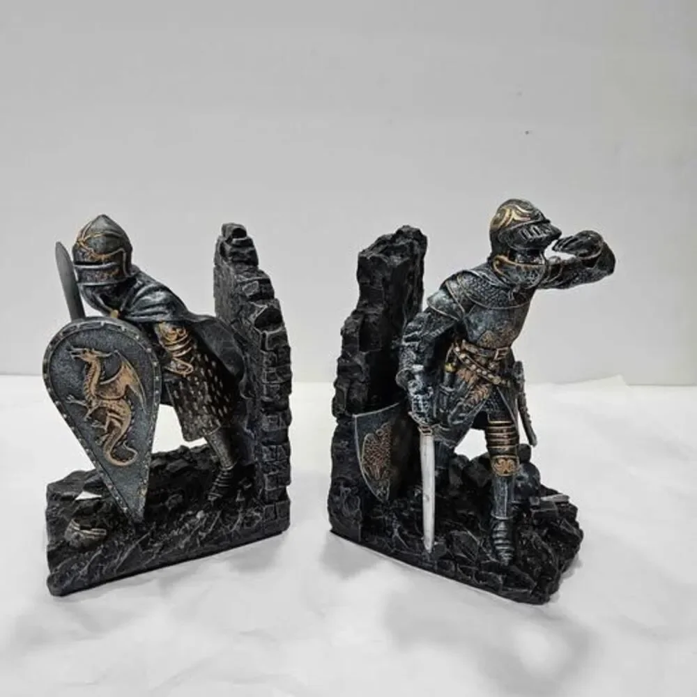 Medieval Knight Bookends